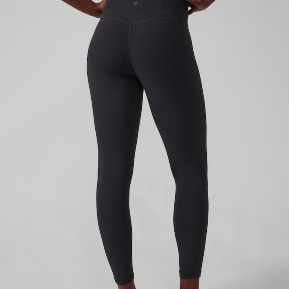 Athleta Ultra High Rise Elation 7/8 Tight - NWOT size M